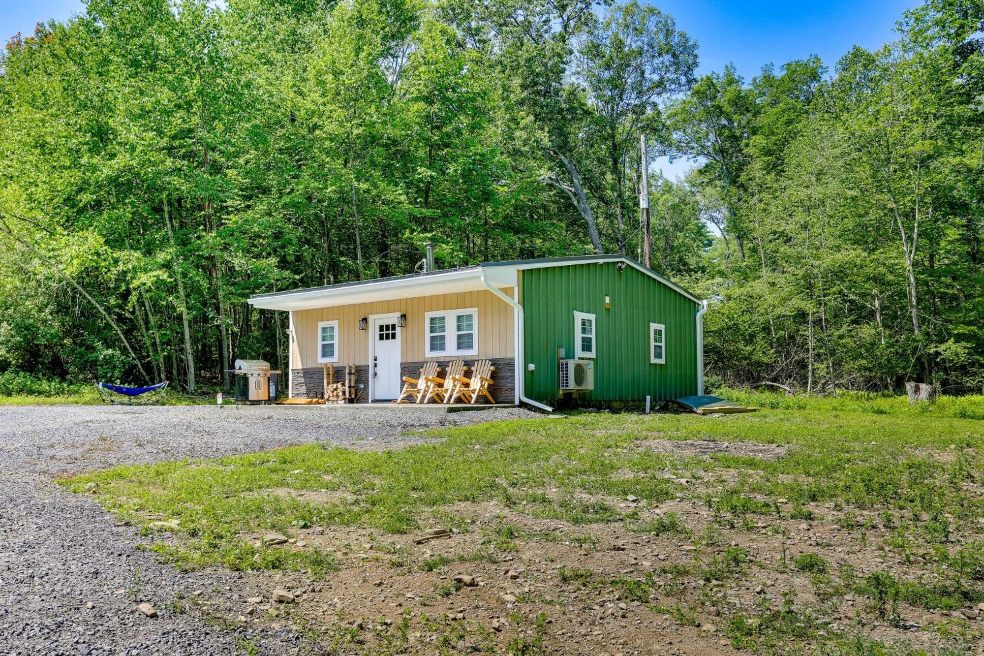Secluded Poconos Cabin With Fire Pit On 75 Acres! Ийст Страудсбърг Екстериор снимка